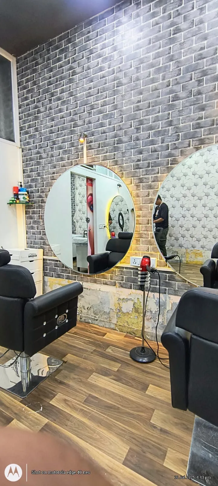 SIS & BRO Hair studio