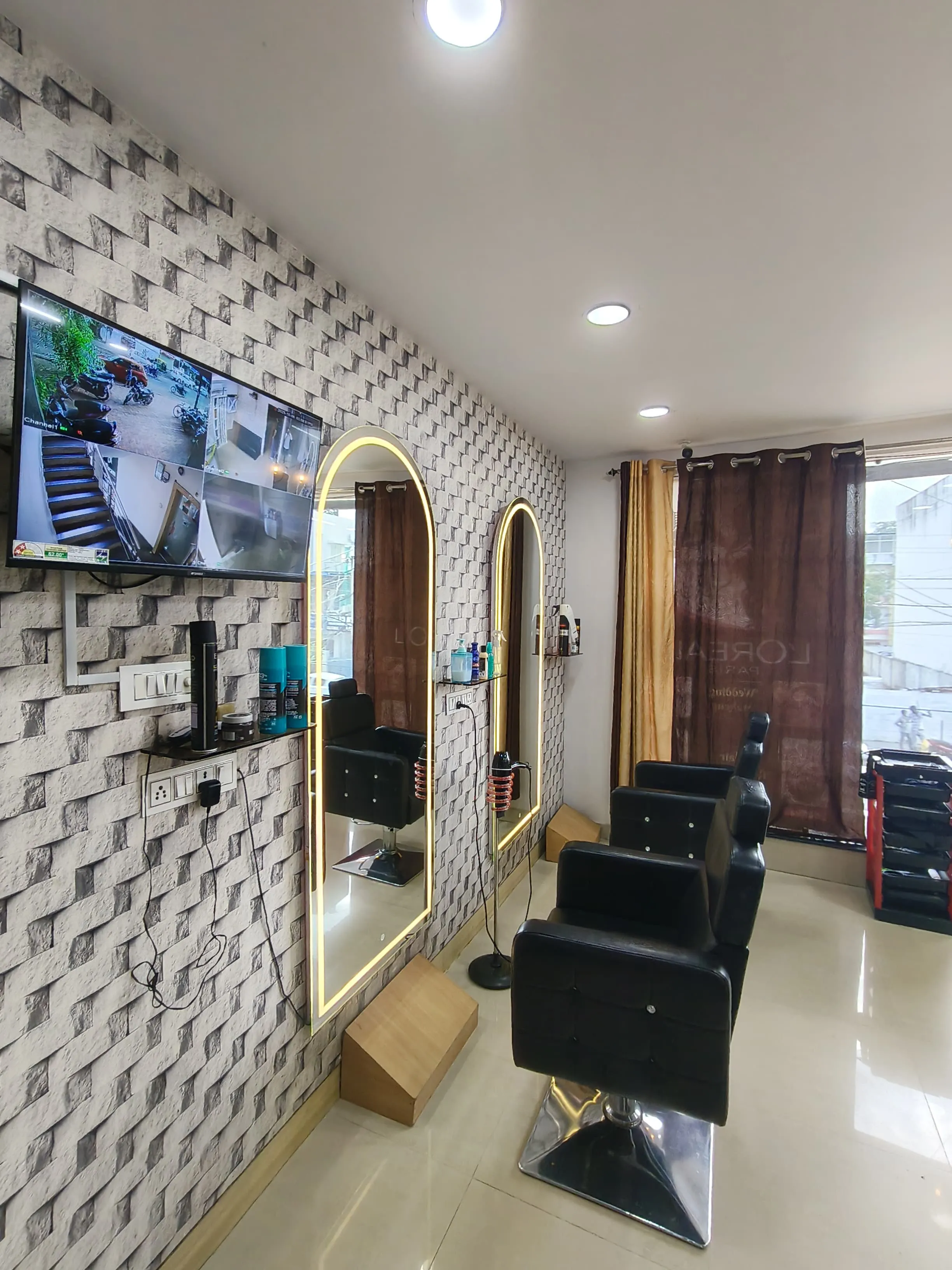 The Deam family salon
