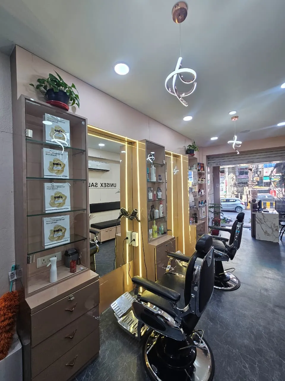 Elix Glam Unisex Salon & Academy