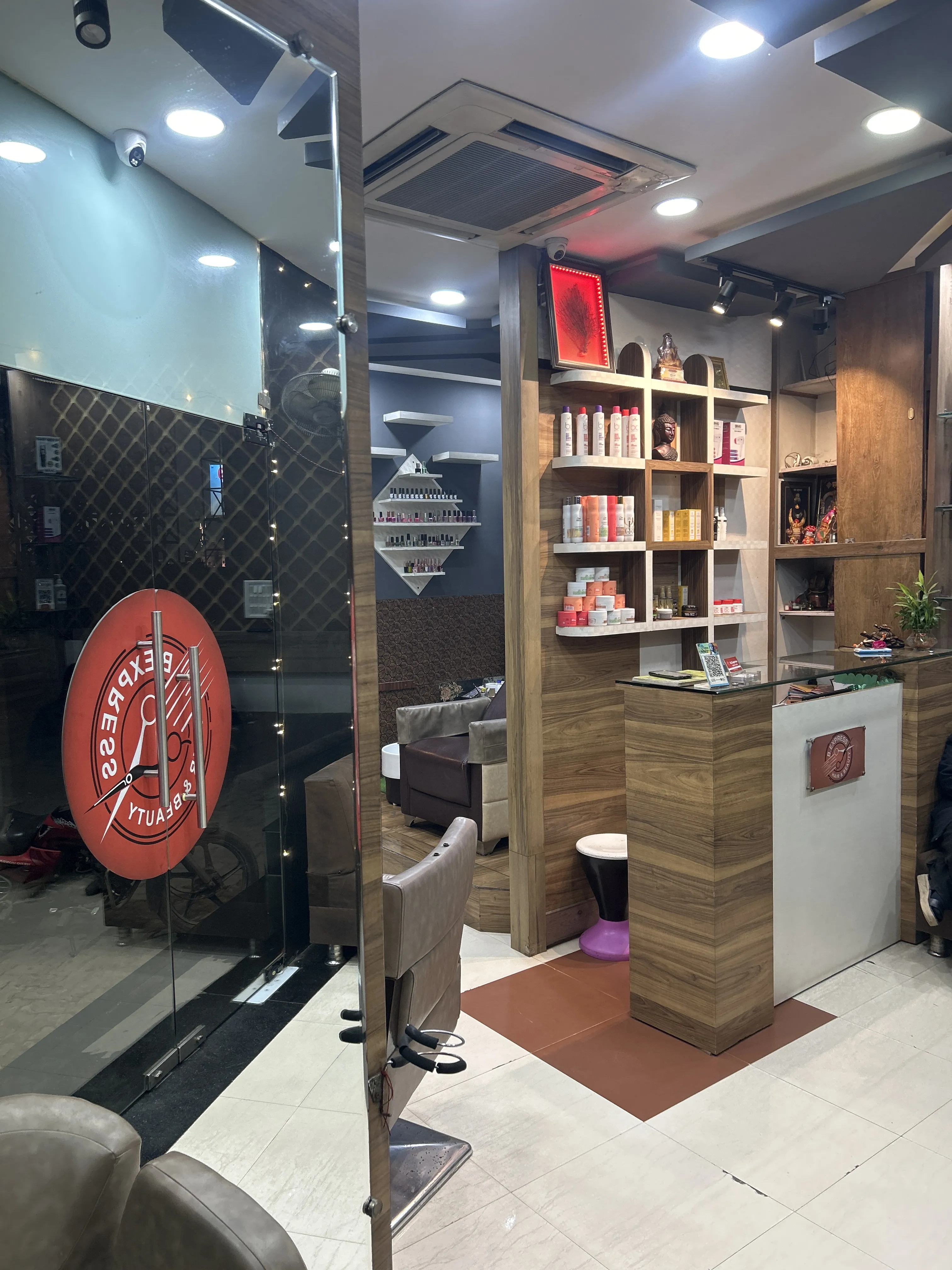 B.EXPRESS UNISEX SALON